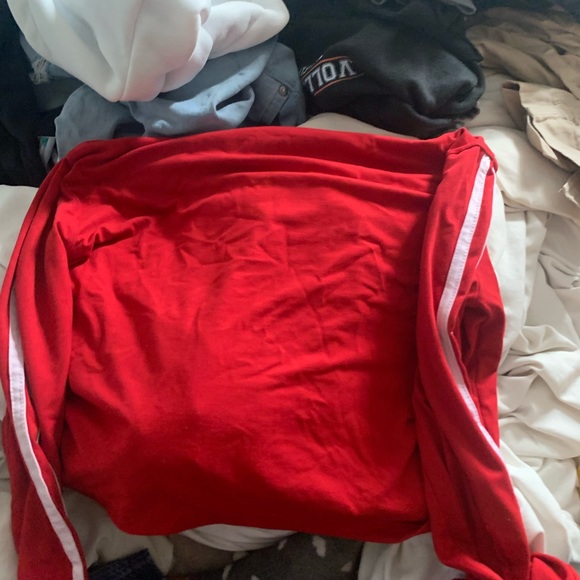 Red white striped crop top - Picture 2 of 3